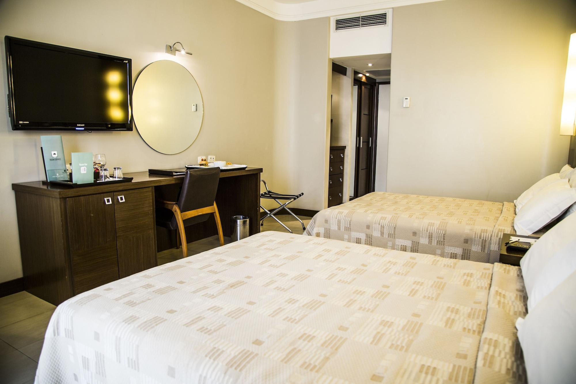 Parque Balneario Hotel Santos By Castelo Itaipava 외부 사진 A room at the hotel