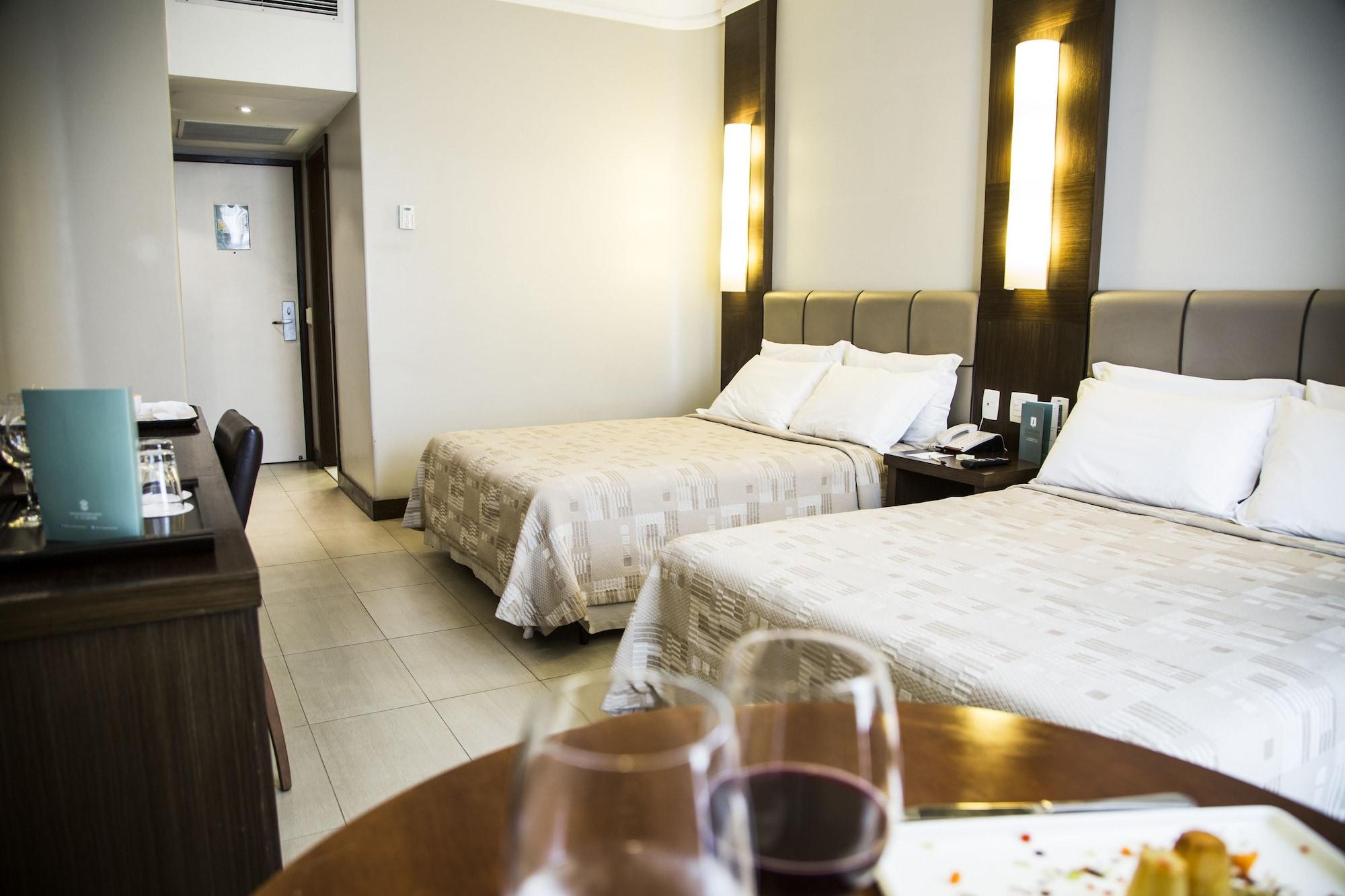 Parque Balneario Hotel Santos By Castelo Itaipava 외부 사진 A room at the hotel