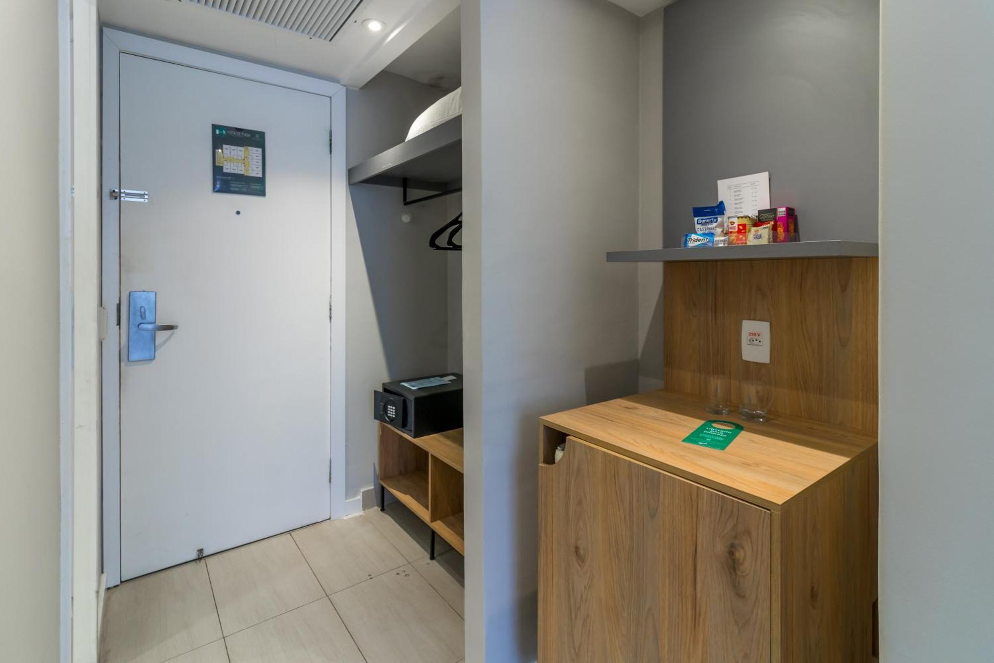 Parque Balneario Hotel Santos By Castelo Itaipava 객실 사진 A room at the hotel