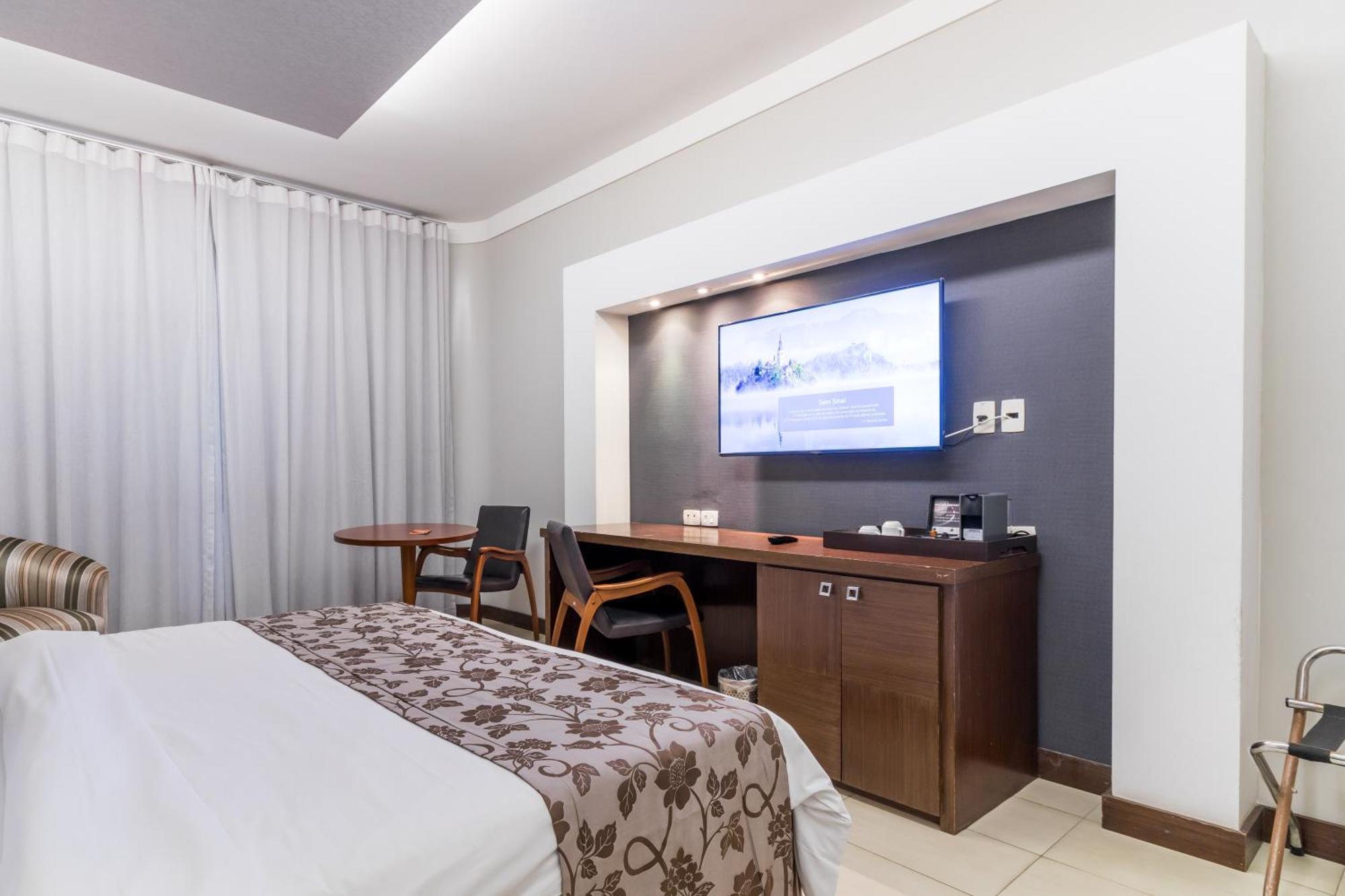 Parque Balneario Hotel Santos By Castelo Itaipava 객실 사진 A room at the hotel
