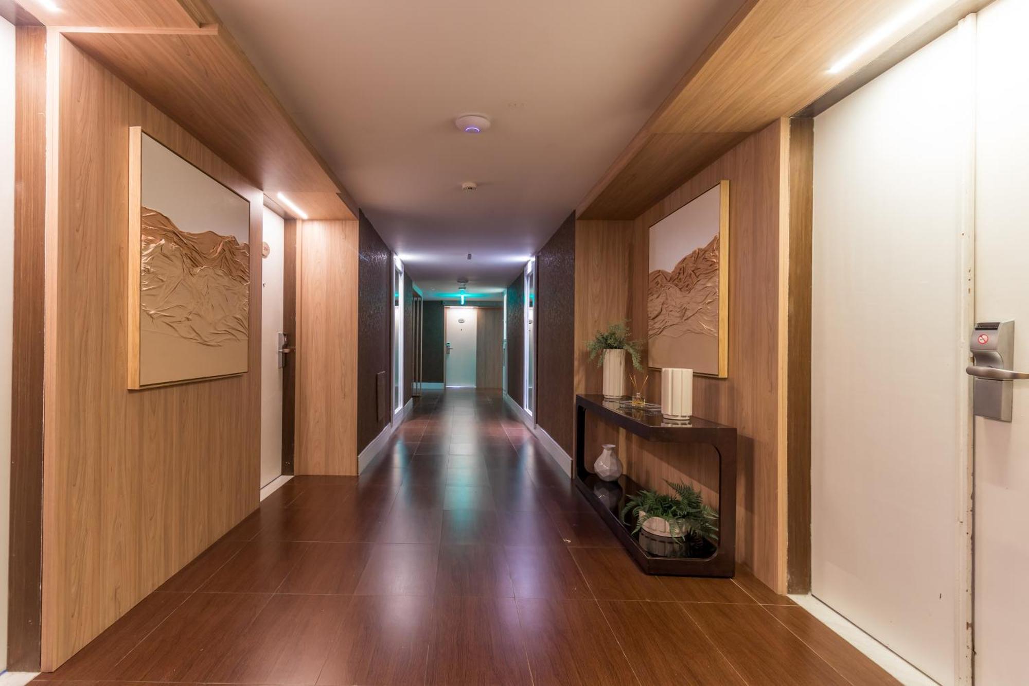 Parque Balneario Hotel Santos By Castelo Itaipava 외부 사진 A corridor at the hotel